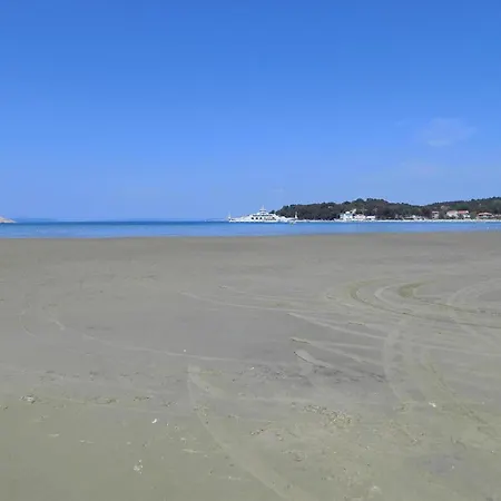 13 Апартаменты Лопар